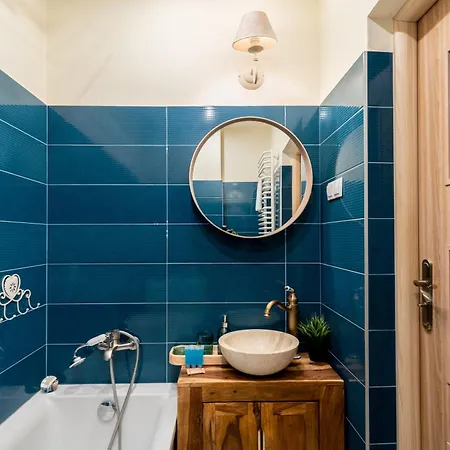 Raciborskiego Red Appartement *